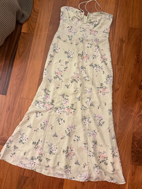 Abercrombie & Fitch Dresses & Skirts - Abercrombie & Fitch midi floral dress